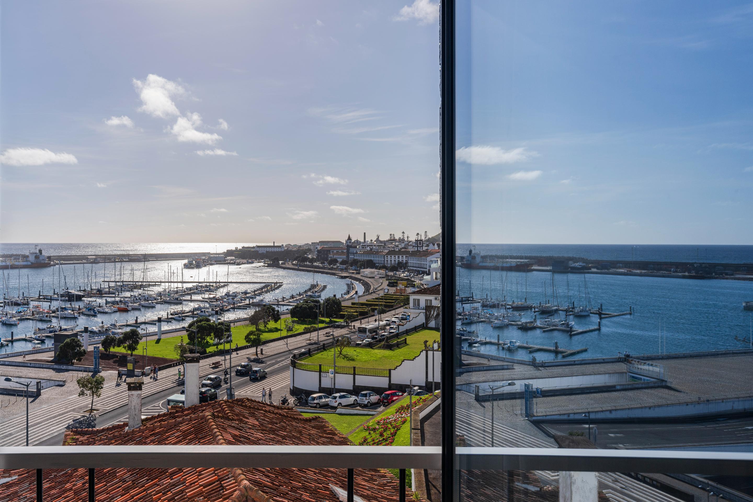 Grand Hotel Acores Atlantico Ponta Delgada  Ngoại thất bức ảnh View of the Marina from the 10th floor of the Marina Tower