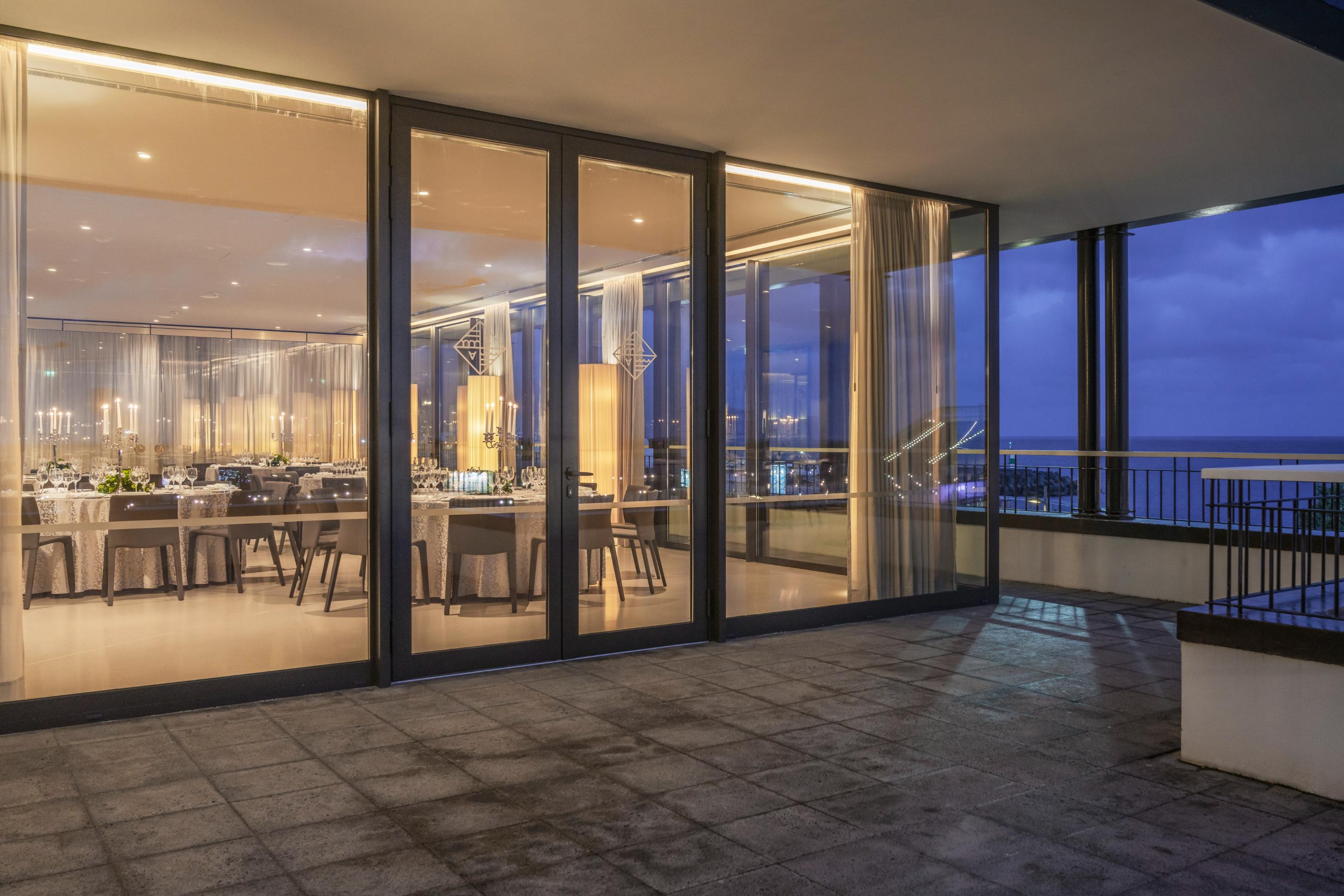 Grand Hotel Acores Atlantico Ponta Delgada  Ngoại thất bức ảnh The Sky Bar